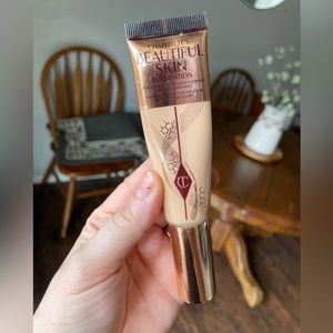 Charlotte Tilbury Beautiful Skin Foundation